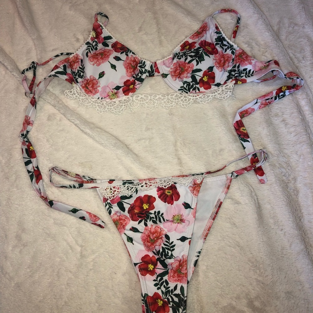 Floral Bikini HOLD